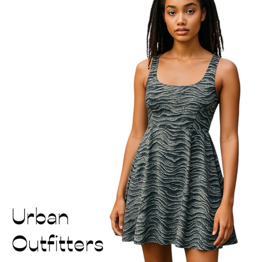Urban Outfitters Kimchi Blue Gray Animal Print WhimsiGoth Dress NWOT Size 4